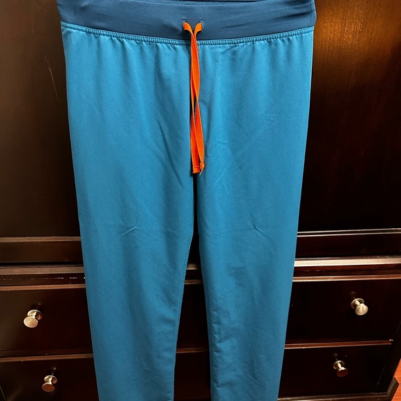 (Sold) Figs Livingston, Alps blue, small regular - Picture 1 of 3